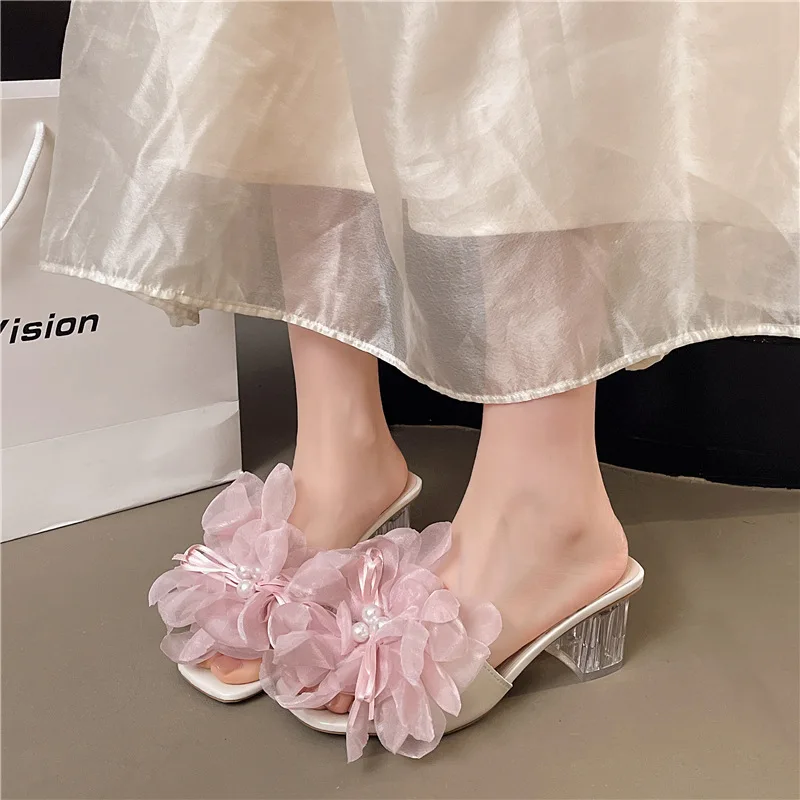 Korean Sweet Flower Half Dragged Female 2026 Summer Comfortable Crystal Coarse Heel Versatile Fashion Mesh Cool Slippers Female
Korean Sweet Flower Half Dragged Female 2026 Summer Comfortable Crystal Coarse Heel Versatile Fashion Mesh Cool Slippers Female