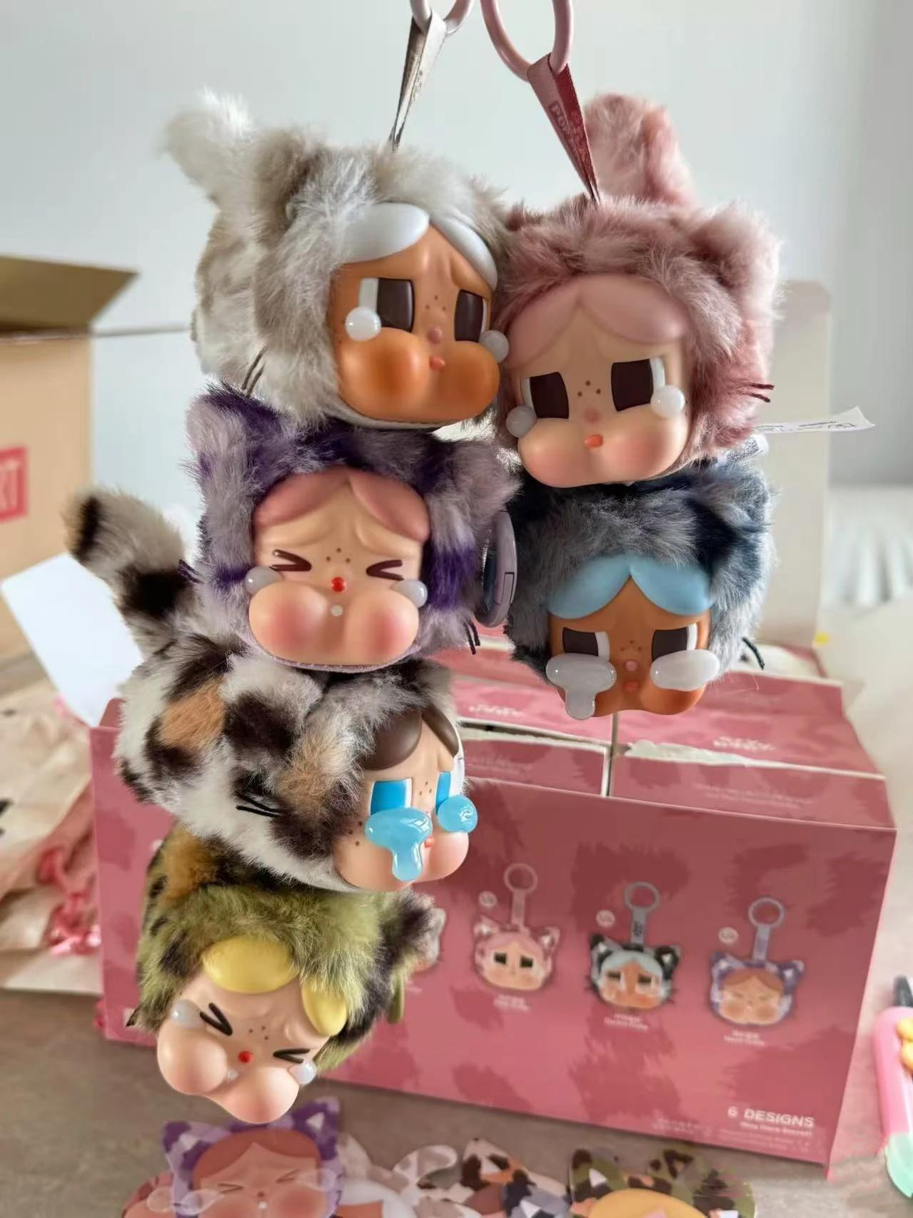 Crybaby Wild But Cutie Series Toy Figure Blind Box Ornament Soft Cuddly Toy Collectible Mystery Box 1:1 High Replica Girl Gift
Crybaby Wild But Cutie Series Toy Figure Blind Box Ornament Soft Cuddly Toy Collectible Mystery Box 1:1 High Replica Girl Gift