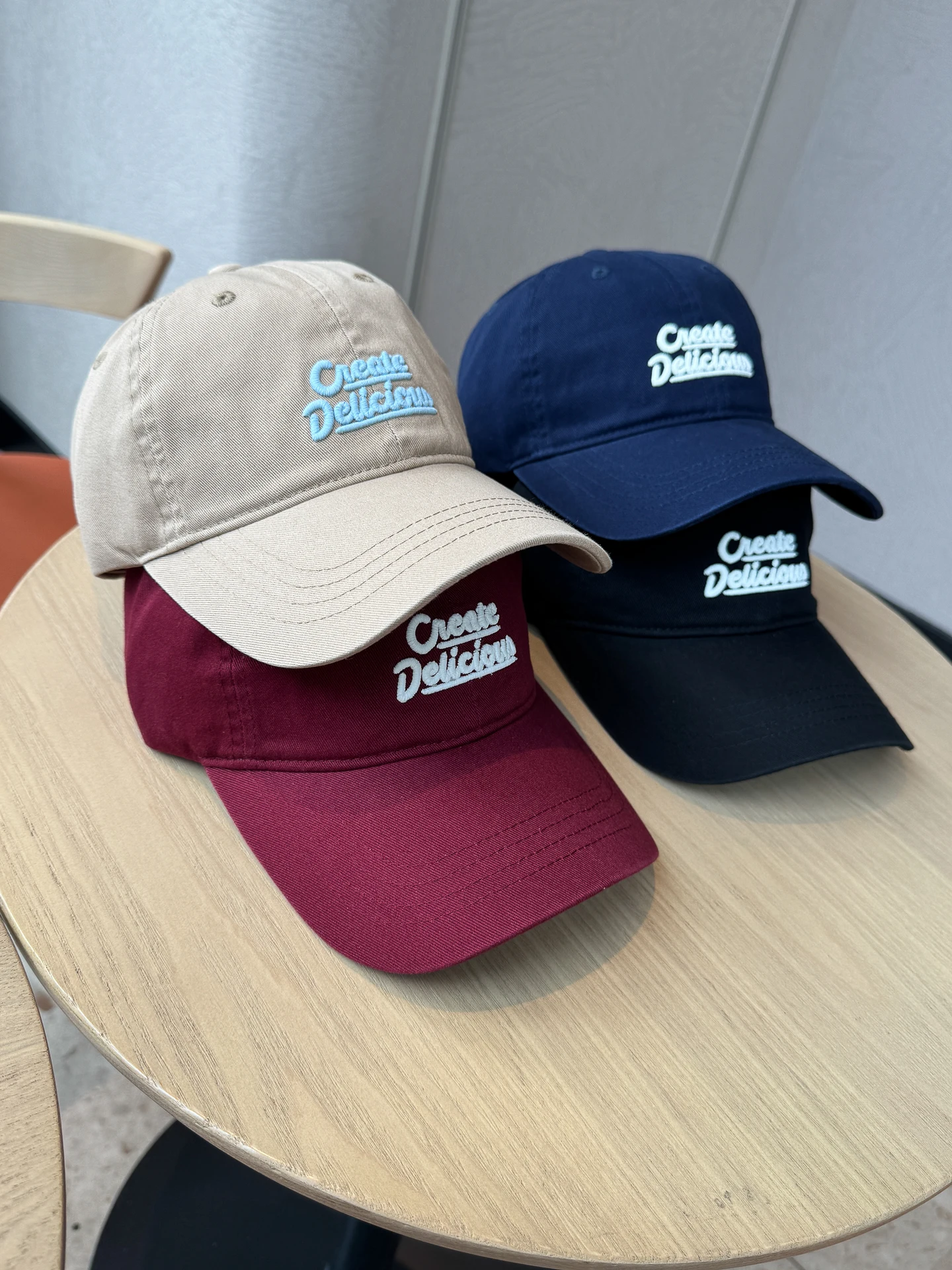 Baseball cap women's three-dimensional embroidery wide brim showing face small sun protection peaked cap men 
Baseball cap women's three-dimensional embroidery wide brim showing face small sun protection peaked cap men