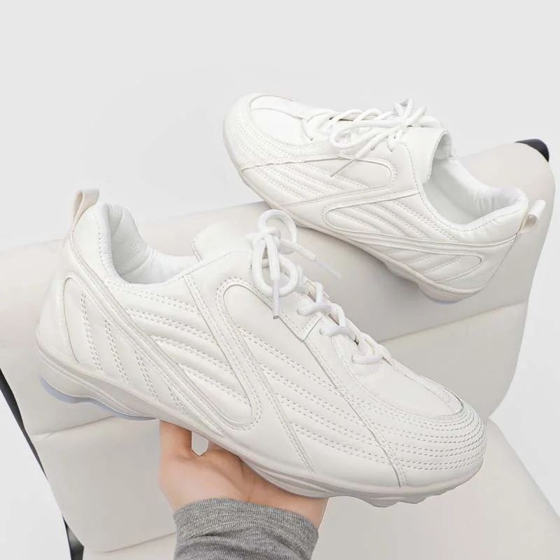 Fashion Men's Shoes Trend Lightweight Men's Sneakers and Casual Shoes Soft Sole Comfortabl Running Shoes for Men Tenis Masculino
Fashion Men's Shoes Trend Lightweight Men's Sneakers and Casual Shoes Soft Sole Comfortabl Running Shoes for Men Tenis Masculino
