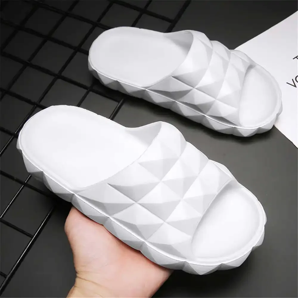 Round Toe Demi-season Women Sea Bathing Shoes Slippers For Summer Ladies Slippers And Sandals Sneakers Sport Nice Cheapest
Round Toe Demi-season Women Sea Bathing Shoes Slippers For Summer Ladies Slippers And Sandals Sneakers Sport Nice Cheapest