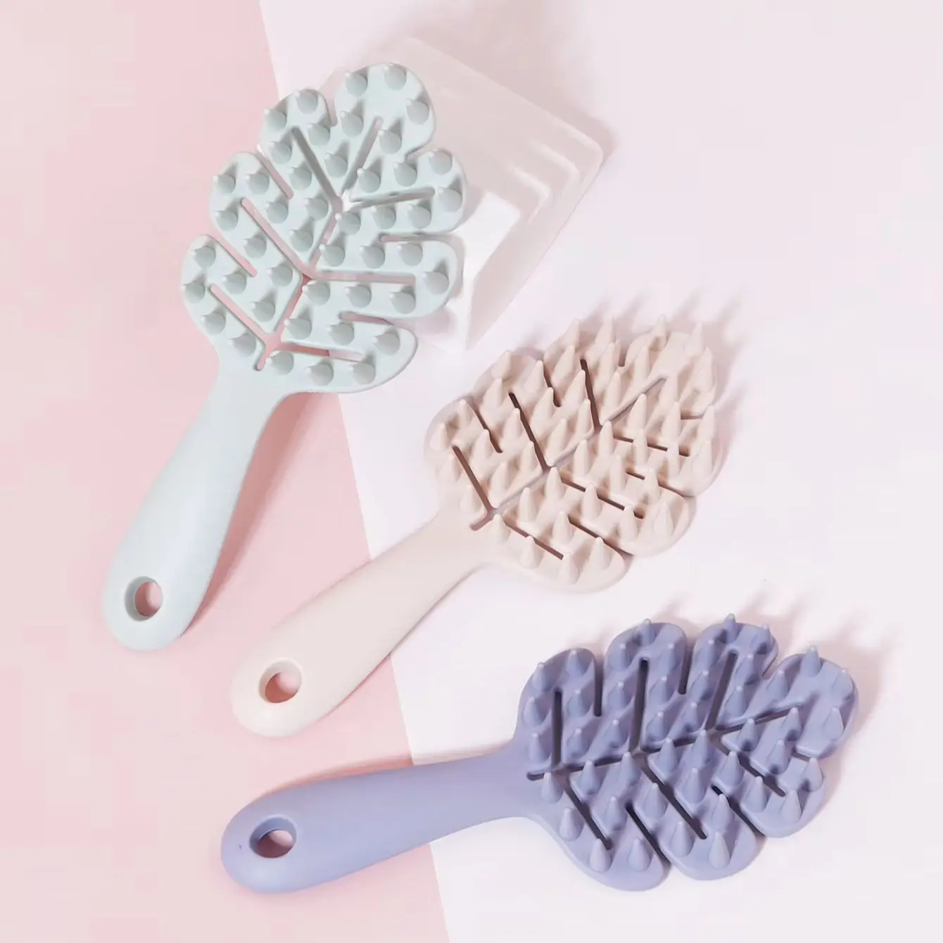 1 шт., щетка для шампуня для массажа кожи головы, щетка для ухода за волосами с ручкой, щетка для роста и отшелушивания волос, специально для париков из натуральных волос
1 шт., щетка для шампуня для массажа кожи головы, щетка для ухода за волосами с ручкой, щетка для роста и отшелушивания волос, специально для париков из натуральных волос