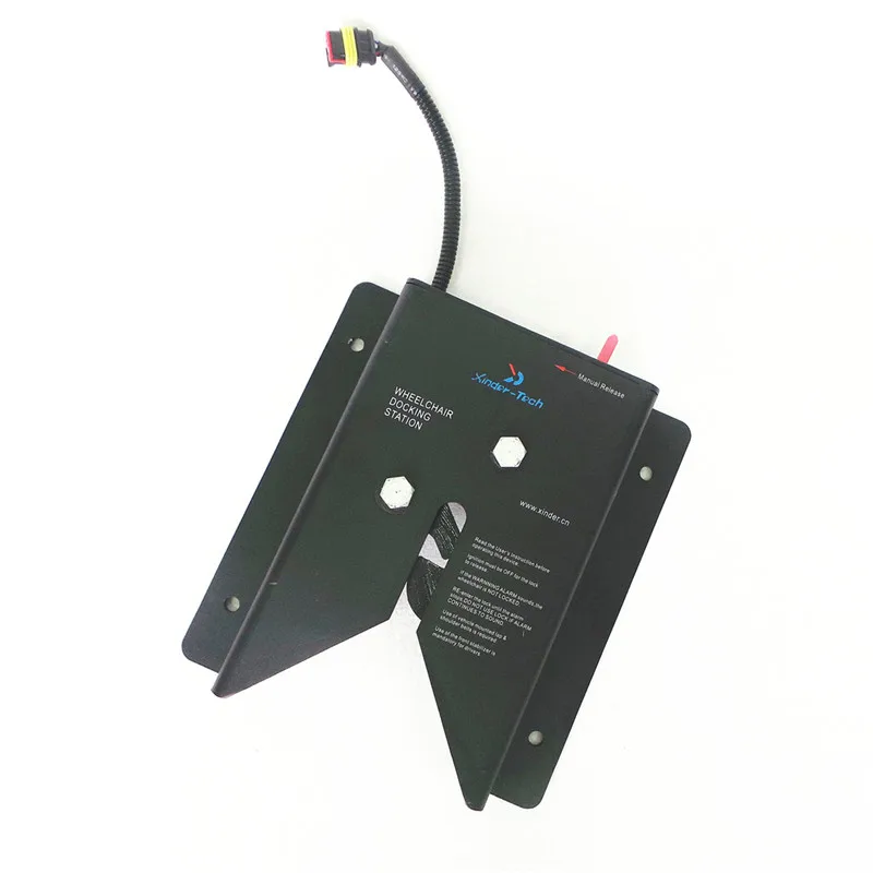 Docking System Restraint System Fixed on the Floor for Safety
Docking System Restraint System Fixed on the Floor for Safety