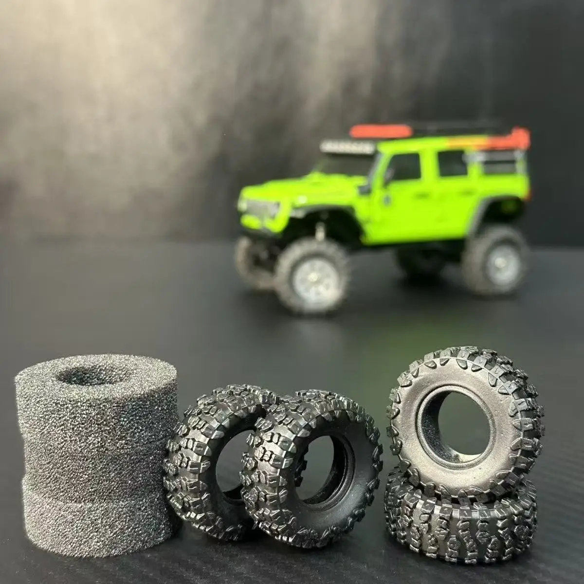 Совместим с автомобилем SCX30, протектор шины 0,7 дюйма, 35,5 мм с губчатой прокладкой, той же размерности, что и оригинальные заводские, четыре штуки.
Совместим с автомобилем SCX30, протектор шины 0,7 дюйма, 35,5 мм с губчатой прокладкой, той же размерности, что и оригинальные заводские, четыре штуки.