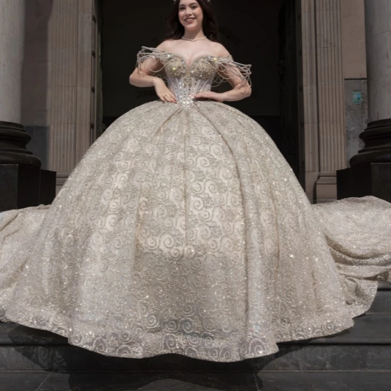 Champagne Shiny Ball Gown Quinceanera Dresses 2026 Sequin Applique Lace Beading Crystal Corset Tull Off Shoulder Sweet 16 Dress
Champagne Shiny Ball Gown Quinceanera Dresses 2026 Sequin Applique Lace Beading Crystal Corset Tull Off Shoulder Sweet 16 Dress