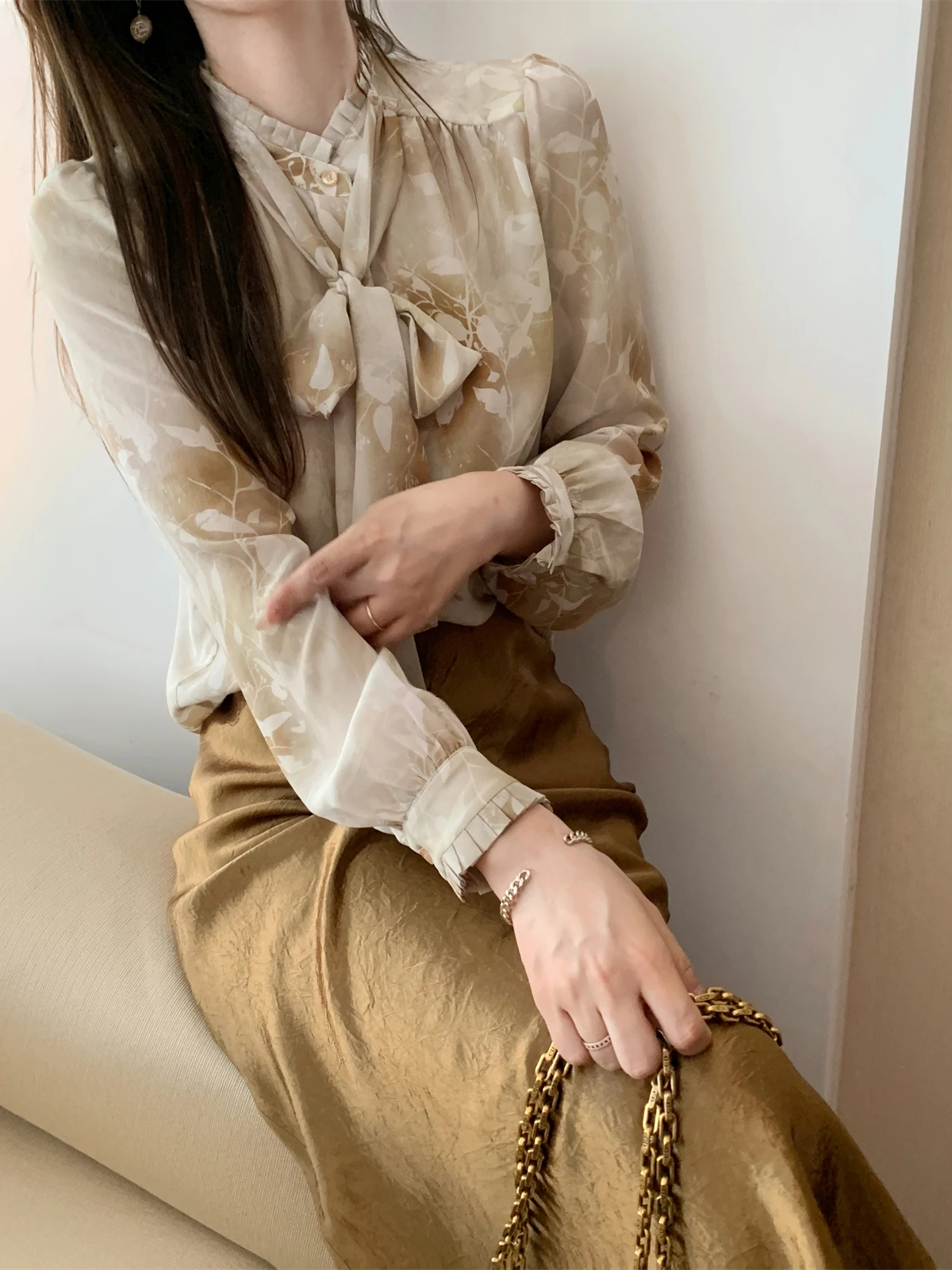 Шелковая двойная ткань DAJO'S красного цвета с принтом, прямой крой, винтажный стиль, длинный рукав, для осени
Шелковая двойная ткань DAJO'S красного цвета с принтом, прямой крой, винтажный стиль, длинный рукав, для осени