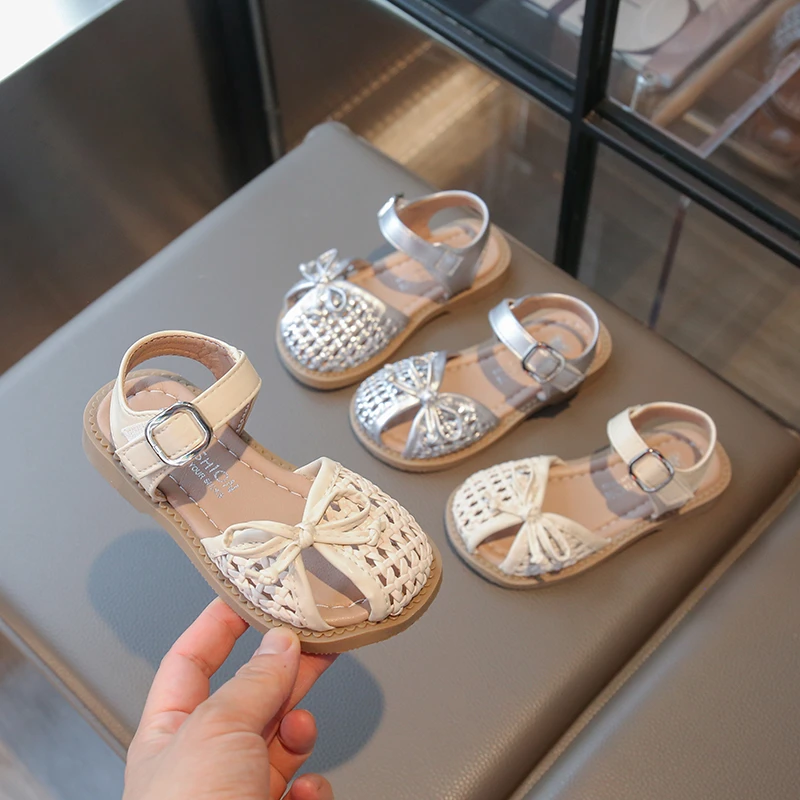 New Girls Sandals Summer Toes-covered Kids Fashion Princess Causal Shoes Woven Style Children Hollow-out Princess Flat Sandals
New Girls Sandals Summer Toes-covered Kids Fashion Princess Causal Shoes Woven Style Children Hollow-out Princess Flat Sandals