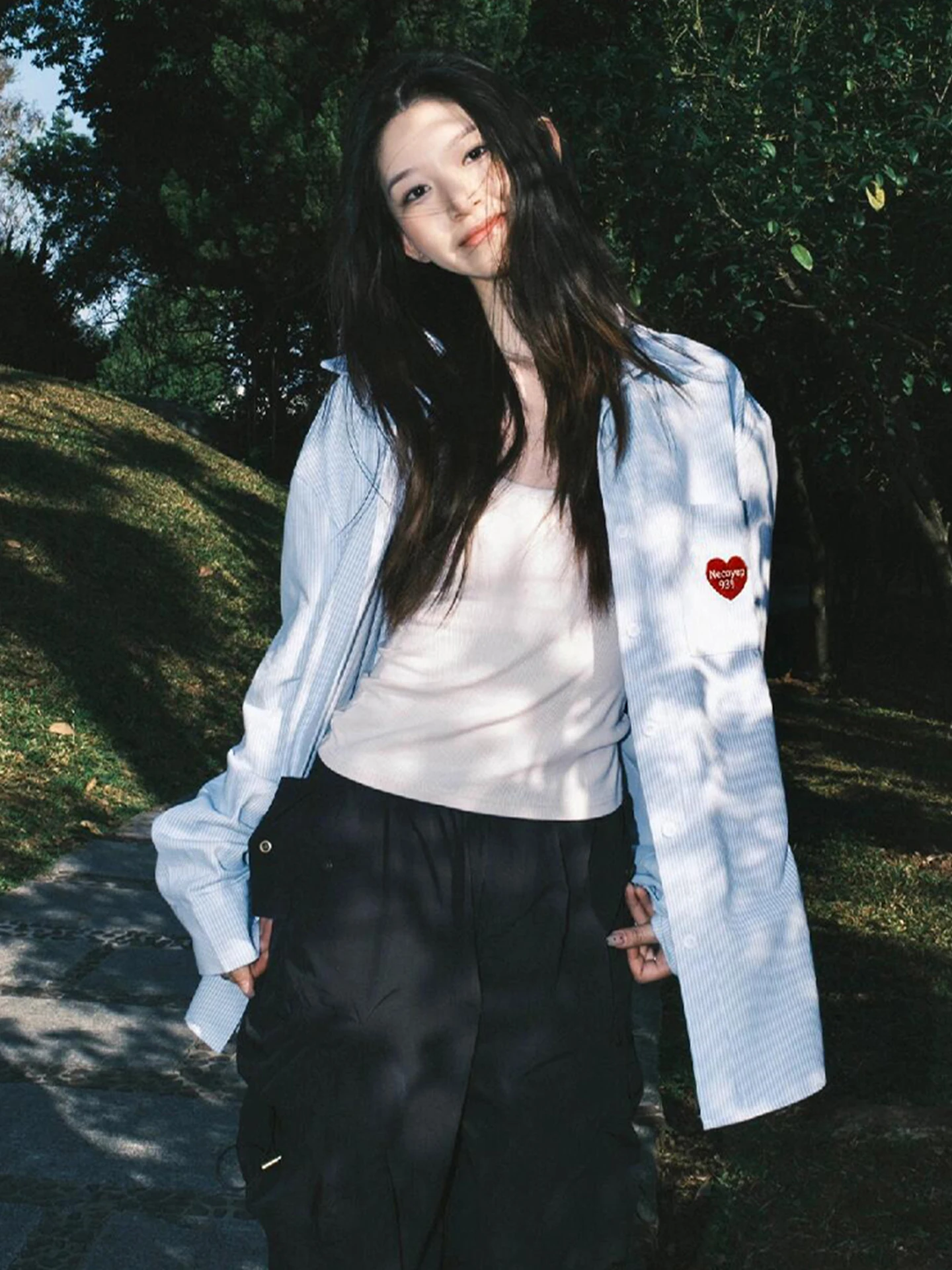 Retro Blue Striped Women's Shirt Thin Sun Protection Spring Autumn New Design Casual Loose Fit Long Sleeve Collar Top
Retro Blue Striped Women's Shirt Thin Sun Protection Spring Autumn New Design Casual Loose Fit Long Sleeve Collar Top