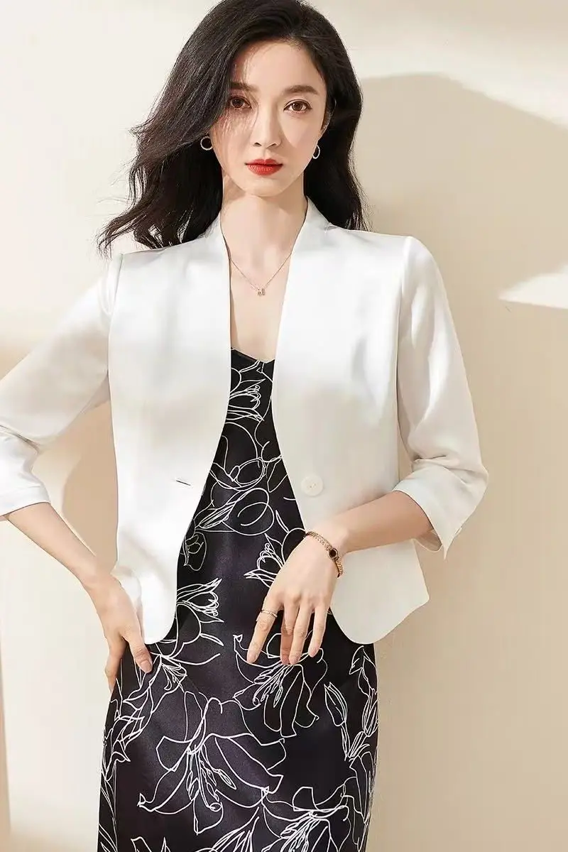 Acetate Satin Seven-Quarter Sve Suit Jaet Women Casual Thin No Collar Small Western Sle Commute Faion Summer ort
Acetate Satin Seven-Quarter Sve Suit Jaet Women Casual Thin No Collar Small Western Sle Commute Faion Summer ort