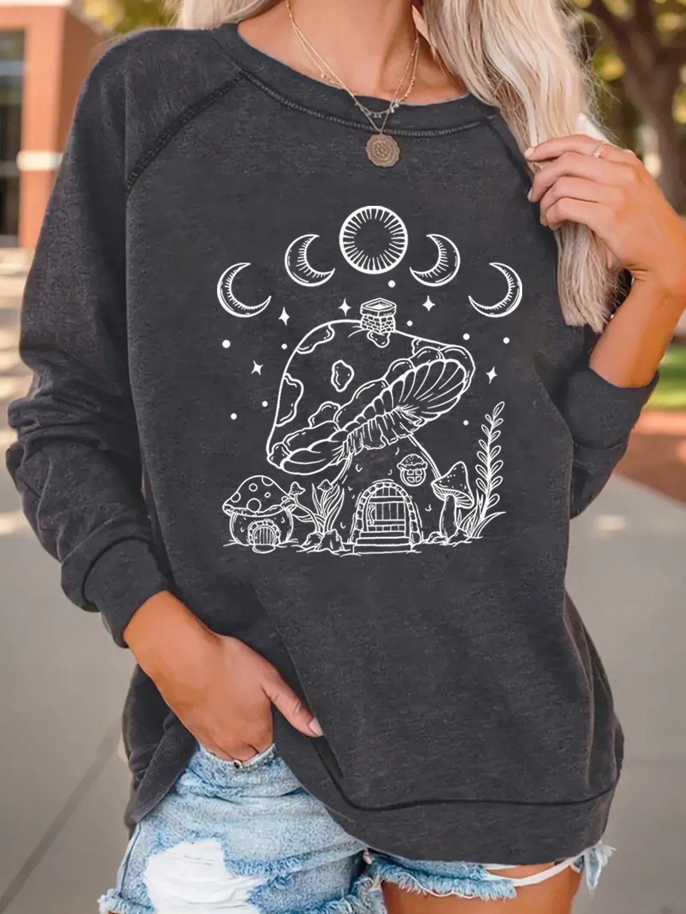 Cartoon Big Mushroom Moon Graphic Printed Sweatshirt Winter and Autumn Round Neck Casual Sweatshirt Women Sweatshirt
Cartoon Big Mushroom Moon Graphic Printed Sweatshirt Winter and Autumn Round Neck Casual Sweatshirt Women Sweatshirt