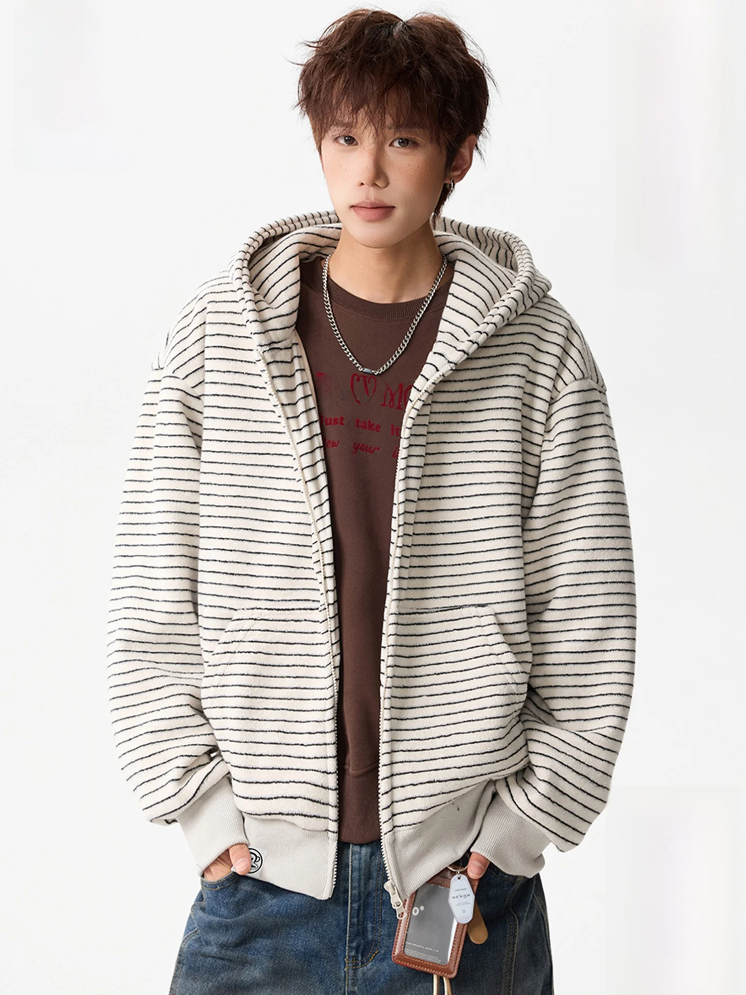 Мужская зимняя толстовка Paul Frank из утолщенного флиса с капюшоном, повседневная теплая верхняя одежда с длинными рукавами, на молнии, с боковыми карманами и полосатым узором
Мужская зимняя толстовка Paul Frank из утолщенного флиса с капюшоном, повседневная теплая верхняя одежда с длинными рукавами, на молнии, с боковыми карманами и полосатым узором