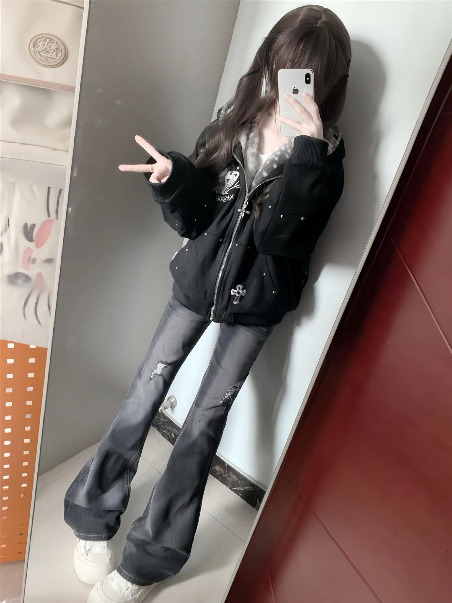 American Vintage Low Waist Ripped Bell Bottom Jeans Women's Autumn Winter Slimming Design Sense Faded Floor-Length Pants
American Vintage Low Waist Ripped Bell Bottom Jeans Women's Autumn Winter Slimming Design Sense Faded Floor-Length Pants