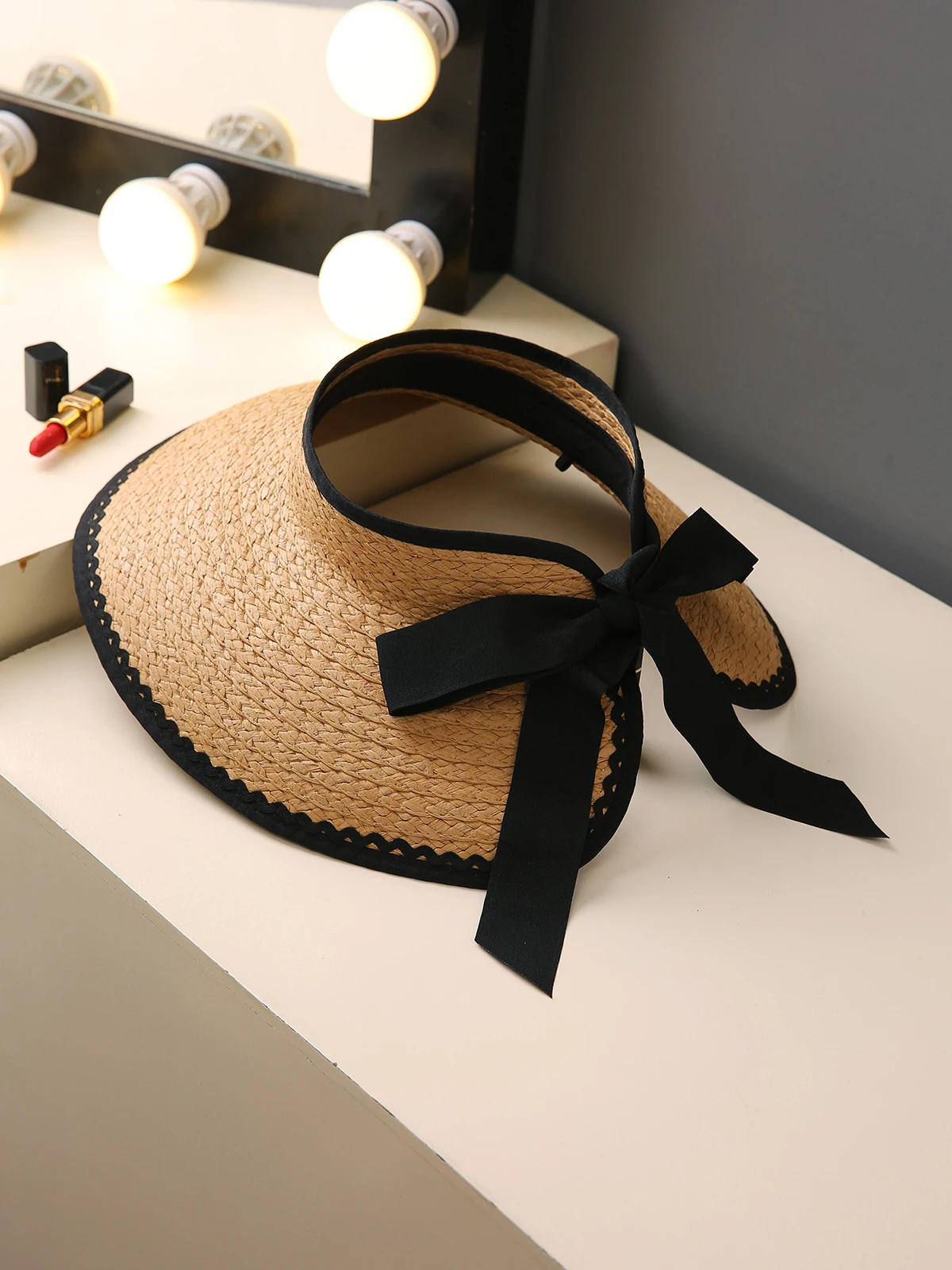 Women's Summer New Style Sun Hat Large Brim Empty Top Straw Hat UV Protection Non-Lightproof Hat Travel Cap Feeding Hat
Women's Summer New Style Sun Hat Large Brim Empty Top Straw Hat UV Protection Non-Lightproof Hat Travel Cap Feeding Hat
