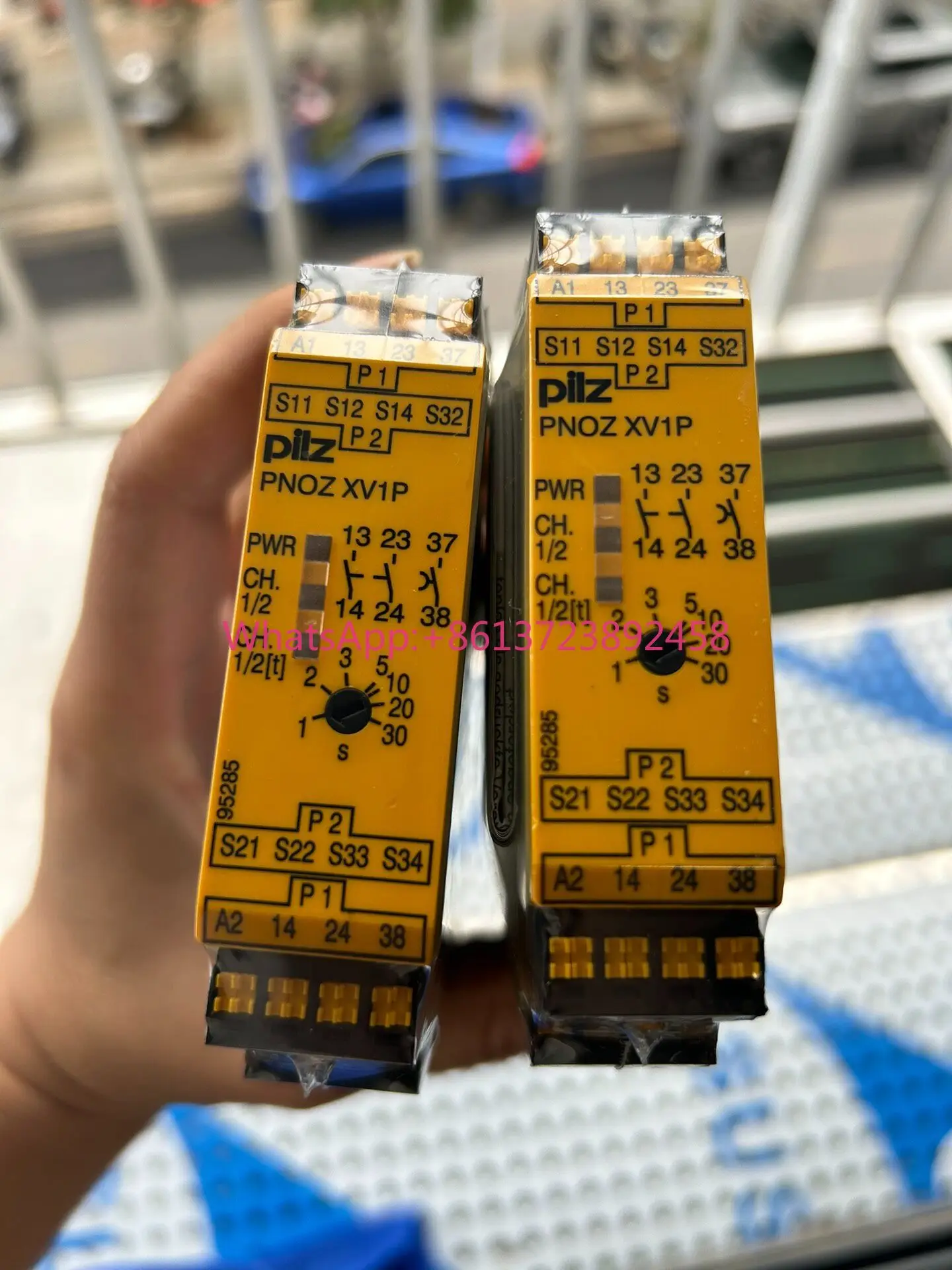 Pilz Safety Relay XV1P C 78760 in Stock
Pilz Safety Relay XV1P C 78760 in Stock