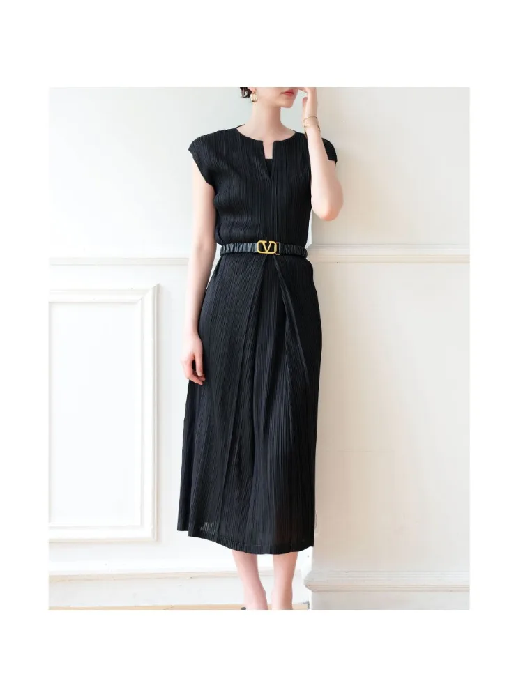 2025 Summer New Dress Women's Miyake High End Wrinkle Fresh Fashion Elegant Korean Style Commuting Dress
2025 Summer New Dress Women's Miyake High End Wrinkle Fresh Fashion Elegant Korean Style Commuting Dress