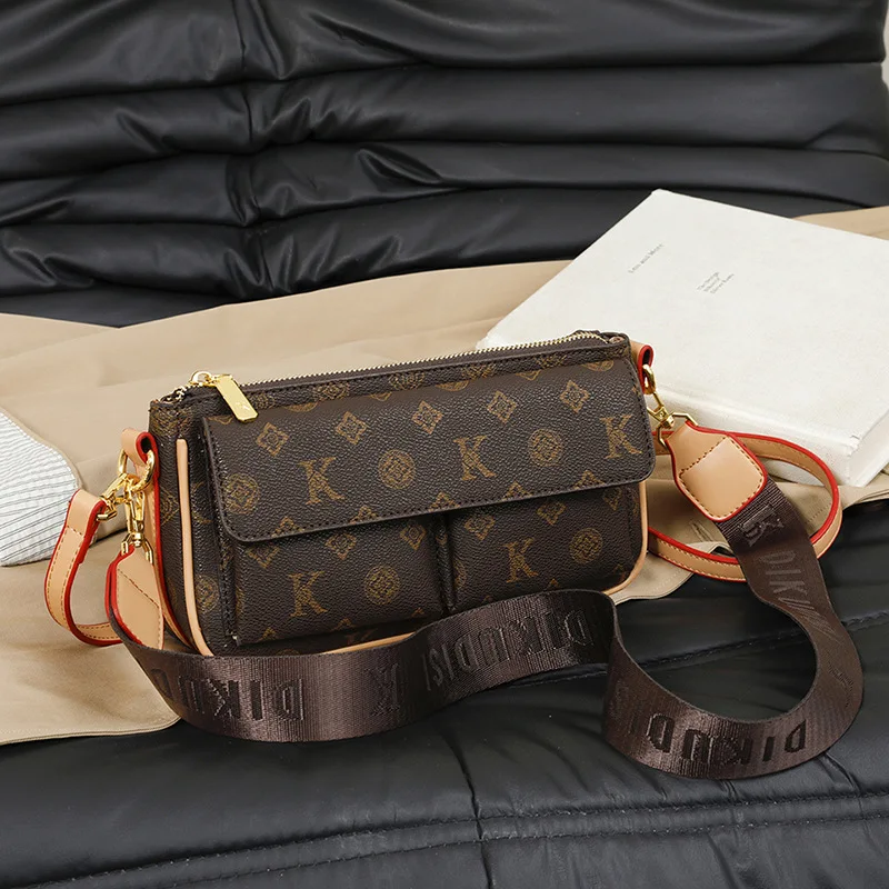 Luxurious Commuter Crossbody Bag for Women Trendy Versatile Single Shoulder Bag with Wide Strap Classic Vintage Small Square Bag
Luxurious Commuter Crossbody Bag for Women Trendy Versatile Single Shoulder Bag with Wide Strap Classic Vintage Small Square Bag