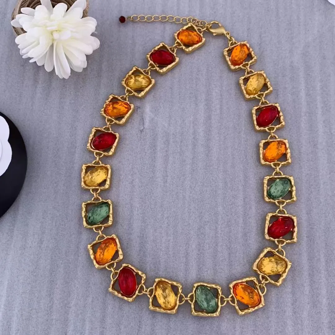 Vintage exaggerated Colored gemstone jelly Collarbone chain necklace for women's girl gift Party fine Jewelry
Vintage exaggerated Colored gemstone jelly Collarbone chain necklace for women's girl gift Party fine Jewelry
