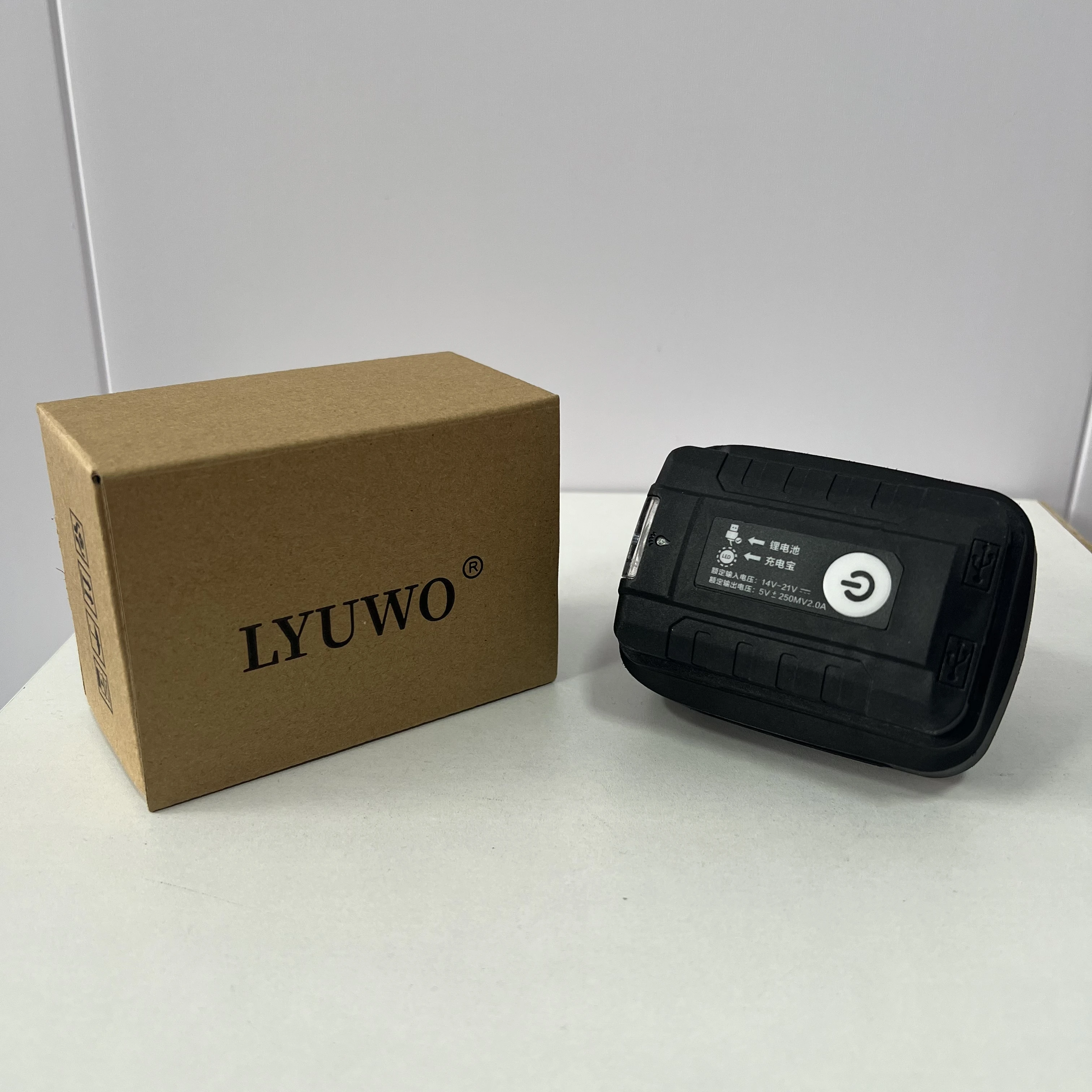Suitable for MT 20V Lithium Battery Conversion, Durable And Illuminated Mobile Phone Power Bank, Dual USB Mobile Power Supply
Suitable for MT 20V Lithium Battery Conversion, Durable And Illuminated Mobile Phone Power Bank, Dual USB Mobile Power Supply