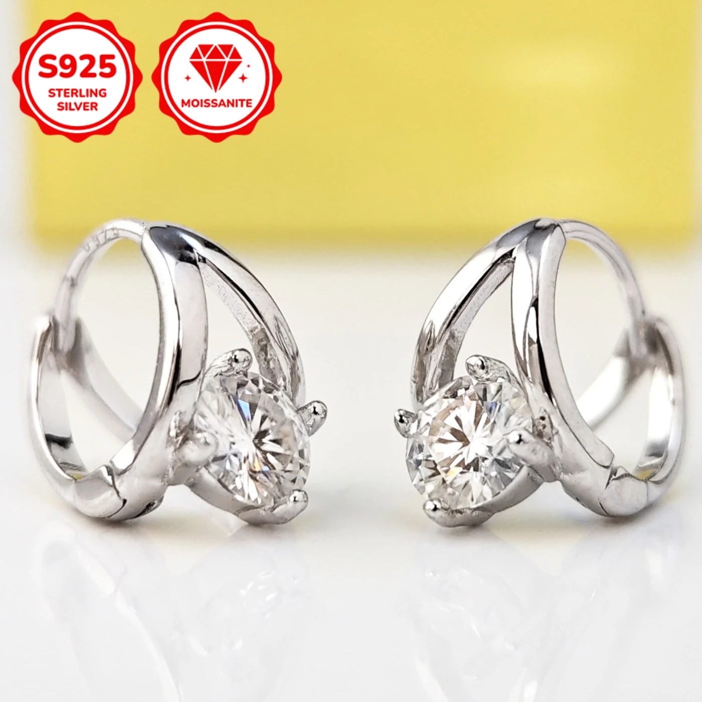 1pair 0.5Carat Dazzling V-shaped Geometric Moissanite Stud Earrings, Exquisite Jewelry, An Ideal Choice for Birthday Gifts.
1pair 0.5Carat Dazzling V-shaped Geometric Moissanite Stud Earrings, Exquisite Jewelry, An Ideal Choice for Birthday Gifts.