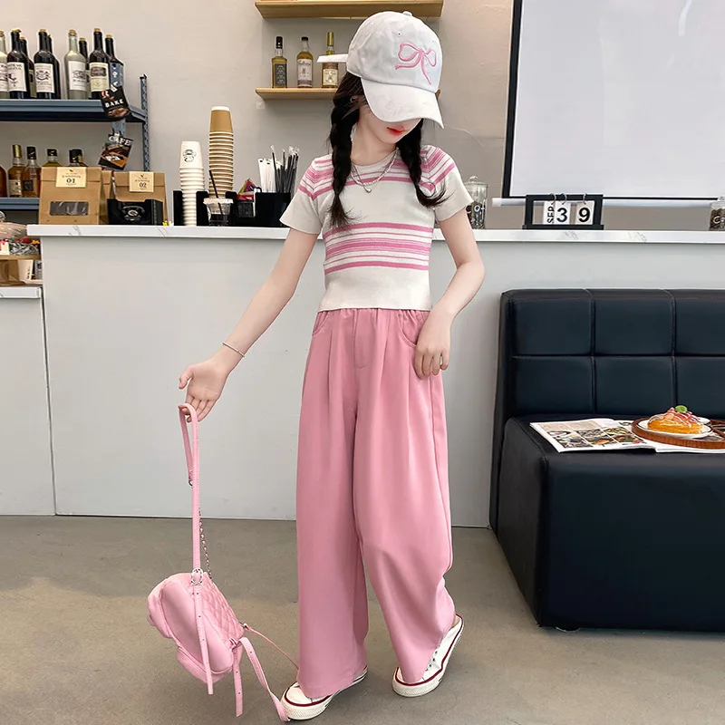 Girls T-shirt Children 2024 New Spring and Summer Fashion Top Clothes Simple Casual Style All-match T-shirt Korean Simple Style
Girls T-shirt Children 2024 New Spring and Summer Fashion Top Clothes Simple Casual Style All-match T-shirt Korean Simple Style