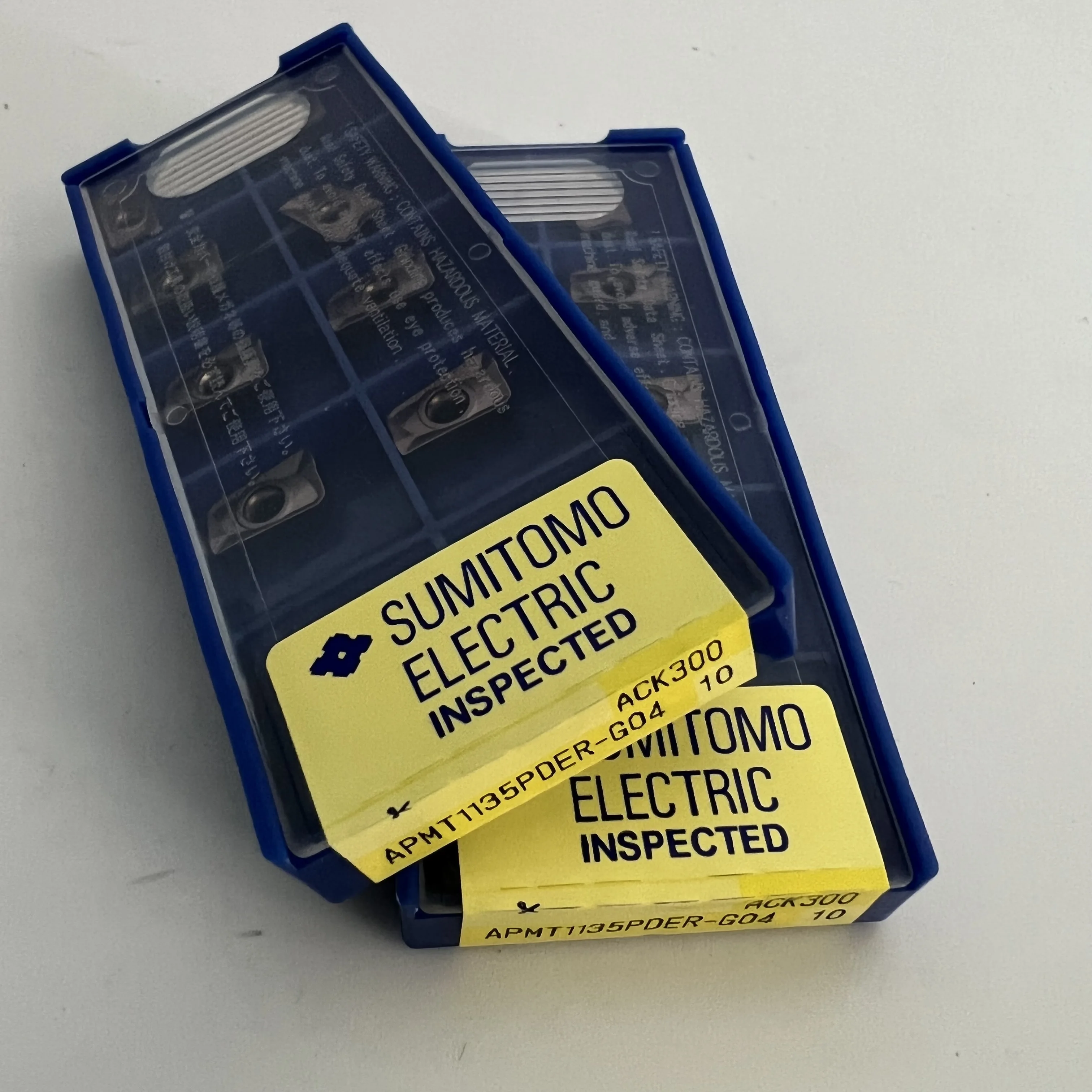 APMT1135PDER-G04 ACK300/APMT1135PDER-G04 ACP200/APMT1135PDER-G08 ACK300/APMT1135PDER-G08 ACP200//APMT1135PDER-G08 ACP300 10pcs
APMT1135PDER-G04 ACK300/APMT1135PDER-G04 ACP200/APMT1135PDER-G08 ACK300/APMT1135PDER-G08 ACP200//APMT1135PDER-G08 ACP300 10pcs