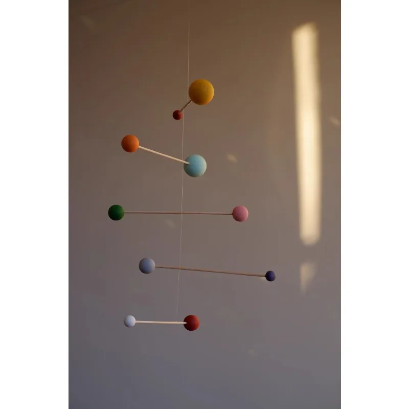 Dynamic balance pendant dopamine color ball pendant silent wind chimes children's room wooden pendant
Dynamic balance pendant dopamine color ball pendant silent wind chimes children's room wooden pendant