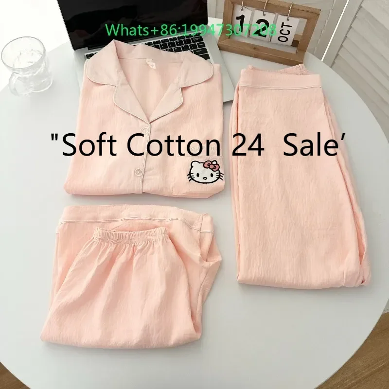 Summer new pink cloud cotton three-piece set Hello Kitty pajamas short sleeves short trousers high-end loungewear set
Summer new pink cloud cotton three-piece set Hello Kitty pajamas short sleeves short trousers high-end loungewear set
