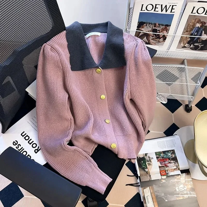 Small Fragrant Wind Contrast Lapel Single-Breasted Knit Cardigan Sweater Women's Spring Autumn New Soft Short Sweater Coat
Small Fragrant Wind Contrast Lapel Single-Breasted Knit Cardigan Sweater Women's Spring Autumn New Soft Short Sweater Coat