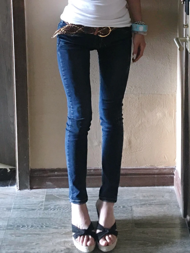 Low Waist Thickened Stretchy Women's Jeans Ankle-Length Slim Fit Denim Autumn Winter Fleece Lined Elasticity Pencil Pants
Low Waist Thickened Stretchy Women's Jeans Ankle-Length Slim Fit Denim Autumn Winter Fleece Lined Elasticity Pencil Pants
