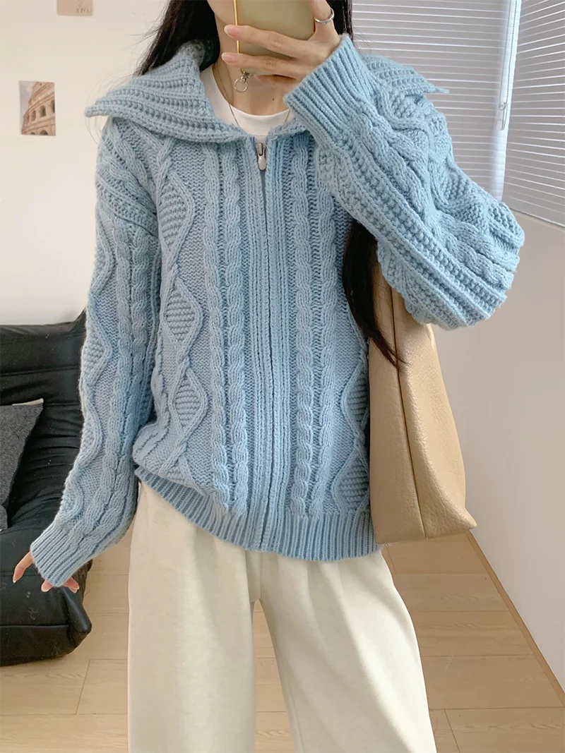 Amy Autumn Winter Thiened Knitted Zipper Collar Open Cardigan Women's Blue Design Sense Sweater Coat Warmth Heating Long Sl...
Amy Autumn Winter Thiened Knitted Zipper Collar Open Cardigan Women's Blue Design Sense Sweater Coat Warmth Heating Long Sl...