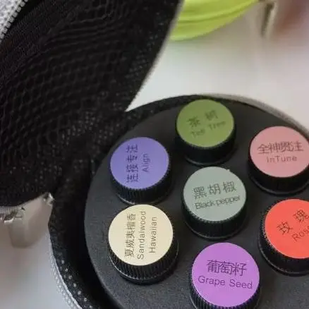 7 Slots 2ML Essential Oil Case Perfume Oil Bag Essential Oil Box Travel Organizer Perfume Hanging Carrying Holder Storage Bag
7 Slots 2ML Essential Oil Case Perfume Oil Bag Essential Oil Box Travel Organizer Perfume Hanging Carrying Holder Storage Bag