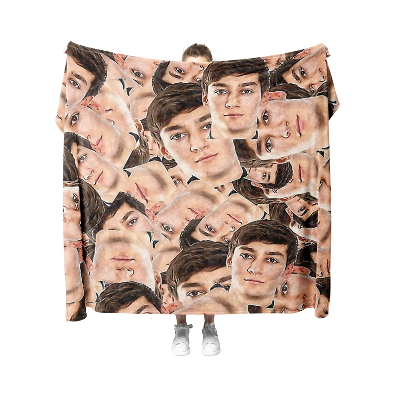 Aertemisi George Russell Pet Blanket for Small Medium Large Dog Cat Puppy Kitten Couch Sofa Bed Decor
Aertemisi George Russell Pet Blanket for Small Medium Large Dog Cat Puppy Kitten Couch Sofa Bed Decor