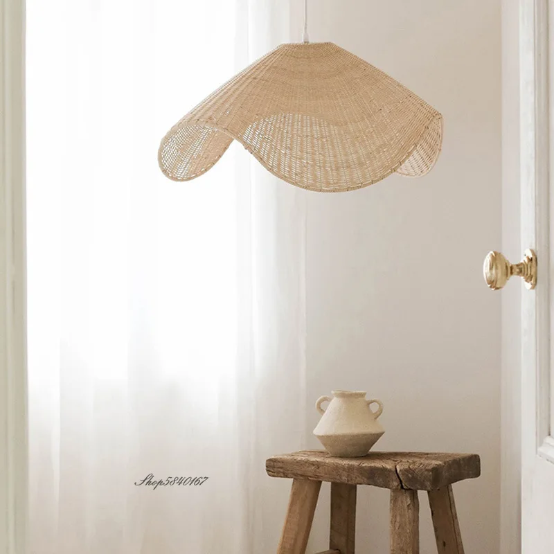Hand-woven Special-shaped Rattan Chandeliers Creative Tea Room Restaurant Lights Hotel Room Simple Decorative Lighting Fixtures
Hand-woven Special-shaped Rattan Chandeliers Creative Tea Room Restaurant Lights Hotel Room Simple Decorative Lighting Fixtures