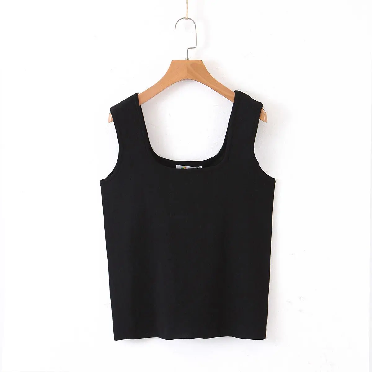 Plus Size Women's Interior Vest U-Neck Wide Shoulder Strap Solid Color Knitted Tank Top
Plus Size Women's Interior Vest U-Neck Wide Shoulder Strap Solid Color Knitted Tank Top