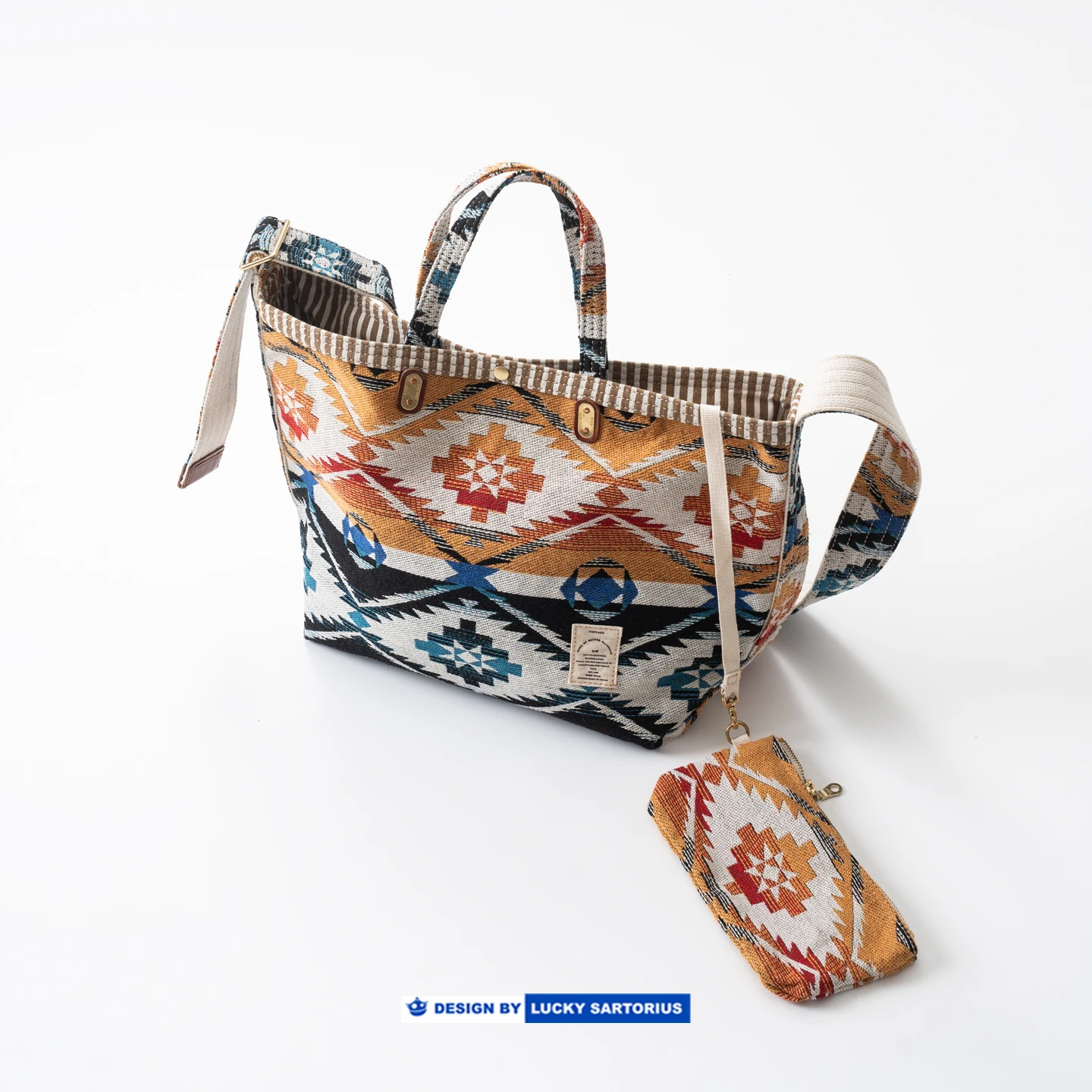 Japanese Retro Horner Ethnic Style Coarse Canvas Bag Crossbody Single Shoulder Handbag
Japanese Retro Horner Ethnic Style Coarse Canvas Bag Crossbody Single Shoulder Handbag