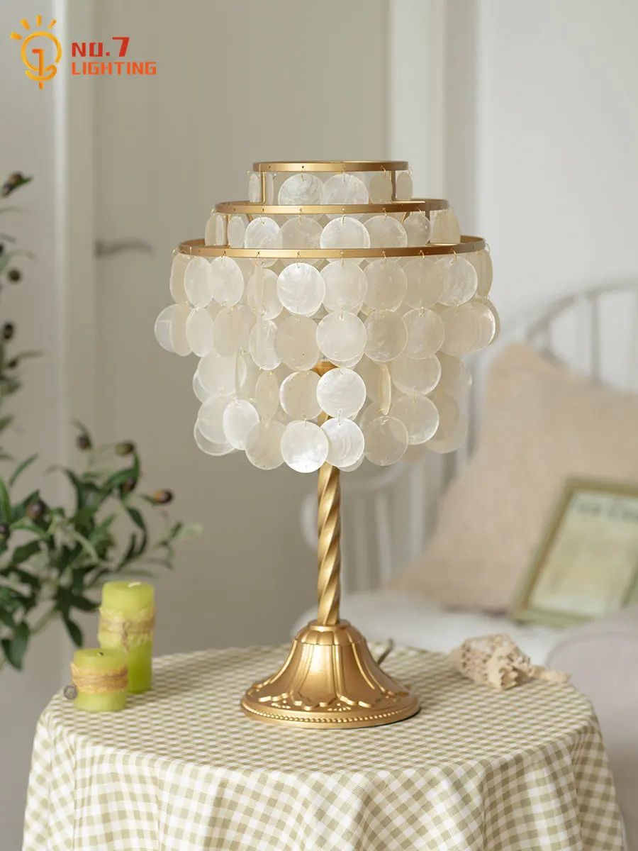 French Design Retro Atmosphere Chime Shell Table Lamp LED E27 Gold Lustre Modern Desk Light Bedroom Bedside Girl's/Princess Room
French Design Retro Atmosphere Chime Shell Table Lamp LED E27 Gold Lustre Modern Desk Light Bedroom Bedside Girl's/Princess Room