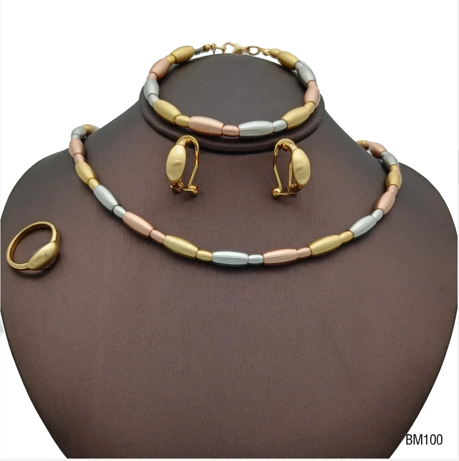 Nigerian Wedding Jewelry Set for Women 18k Gold Color Necklace and Hoop Earrings African Jewellery Gifts
Nigerian Wedding Jewelry Set for Women 18k Gold Color Necklace and Hoop Earrings African Jewellery Gifts
