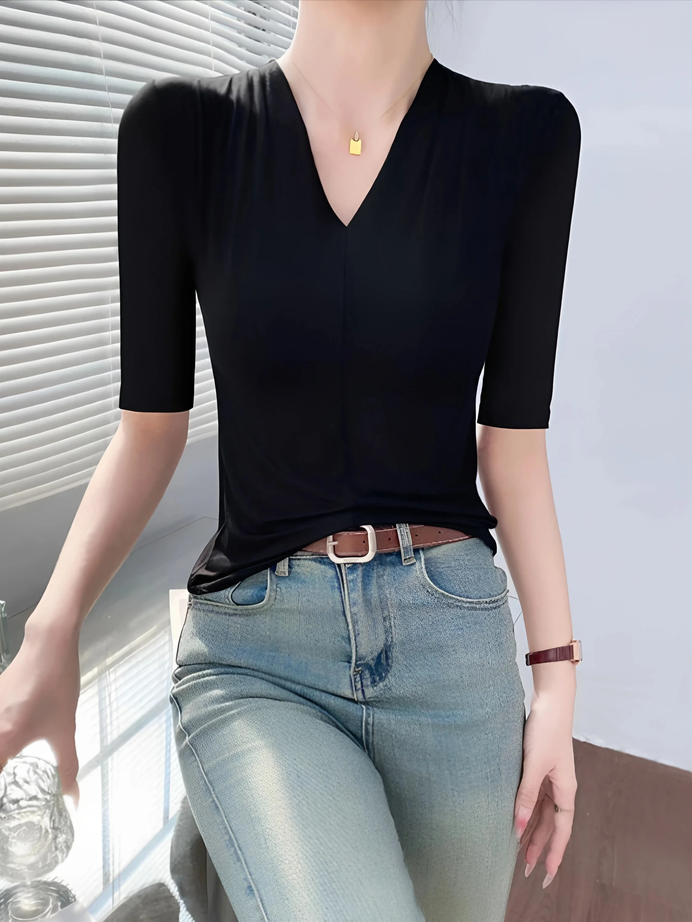 95 Cotton V-Neck Mid-Sleeve T-Shirt Women's New plus Size Five-Quarter Sleeve Base Shirt Slim Fit Top Summer Simple Style
95 Cotton V-Neck Mid-Sleeve T-Shirt Women's New plus Size Five-Quarter Sleeve Base Shirt Slim Fit Top Summer Simple Style