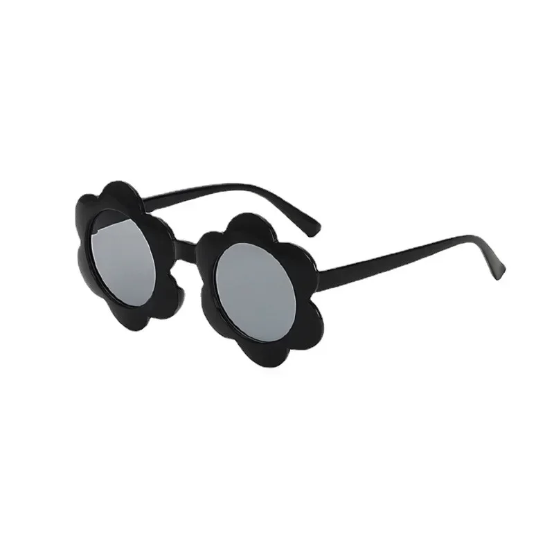 Summer Children Kids Sunflower Round Sunglasses Boys Girls Cute Cartoon Rainbow Glasses UV Protection Classic Eyewear UV400
Summer Children Kids Sunflower Round Sunglasses Boys Girls Cute Cartoon Rainbow Glasses UV Protection Classic Eyewear UV400