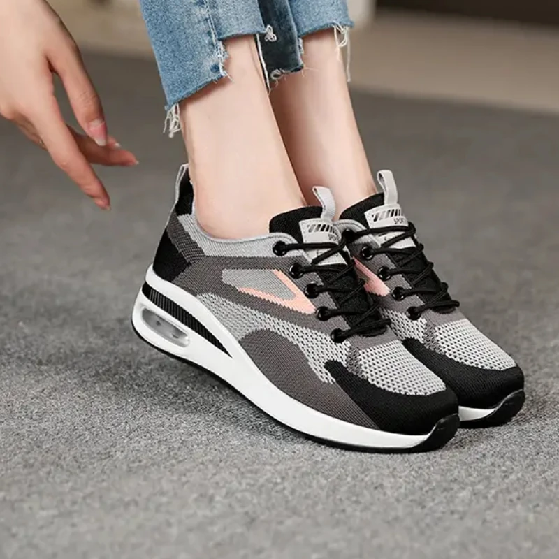 Running Shoes Breathable Mesh Off White Sports Shoes Comfortable Athletic Training Footwear Lightweight Sneakers for Women
Running Shoes Breathable Mesh Off White Sports Shoes Comfortable Athletic Training Footwear Lightweight Sneakers for Women