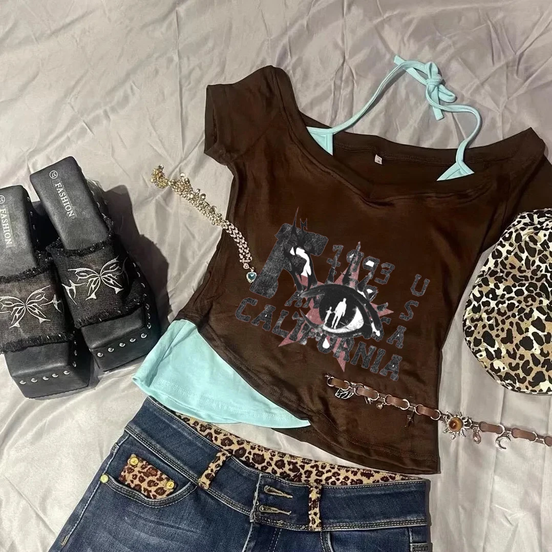 Summer and Spring New Fake Two piece Color Contrasting Top Printed Creative Pattern Punk Gothic T-shirt Slim Fit Casual Y2K
Summer and Spring New Fake Two piece Color Contrasting Top Printed Creative Pattern Punk Gothic T-shirt Slim Fit Casual Y2K