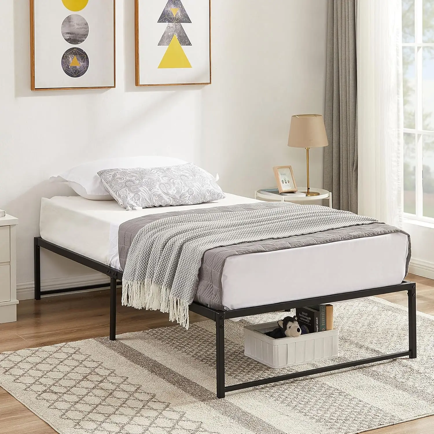 14"" Metal Platform Bed Frame/Mattr Foundation/No Box Spring Needed (Twin Size)
14"" Metal Platform Bed Frame/Mattr Foundation/No Box Spring Needed (Twin Size)