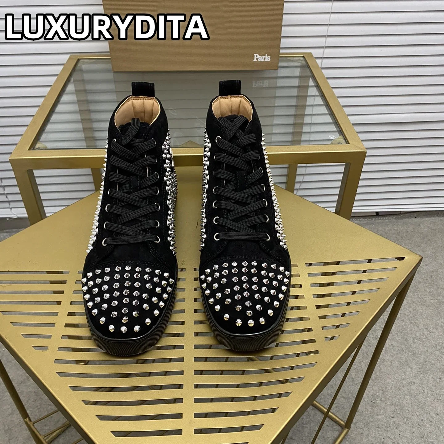Top Quality Womens Trendy Casual Tennis Shoes Luxury Mens Real Leather Sneakers 35-48 Designr Rivet Red Sole Lovers Shoes M0029
Top Quality Womens Trendy Casual Tennis Shoes Luxury Mens Real Leather Sneakers 35-48 Designr Rivet Red Sole Lovers Shoes M0029