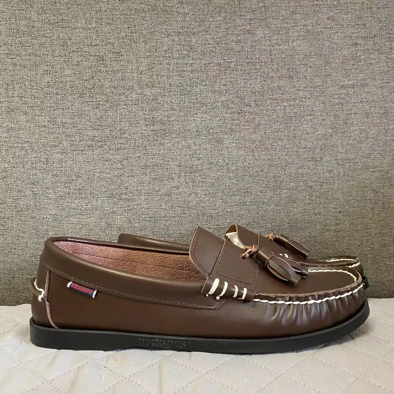 Sebago Homme Men Genuine Leather Driving Shoes,Docksides Classic Boat Shoe,Brand Design Flats Loafers For Men AB259
Sebago Homme Men Genuine Leather Driving Shoes,Docksides Classic Boat Shoe,Brand Design Flats Loafers For Men AB259