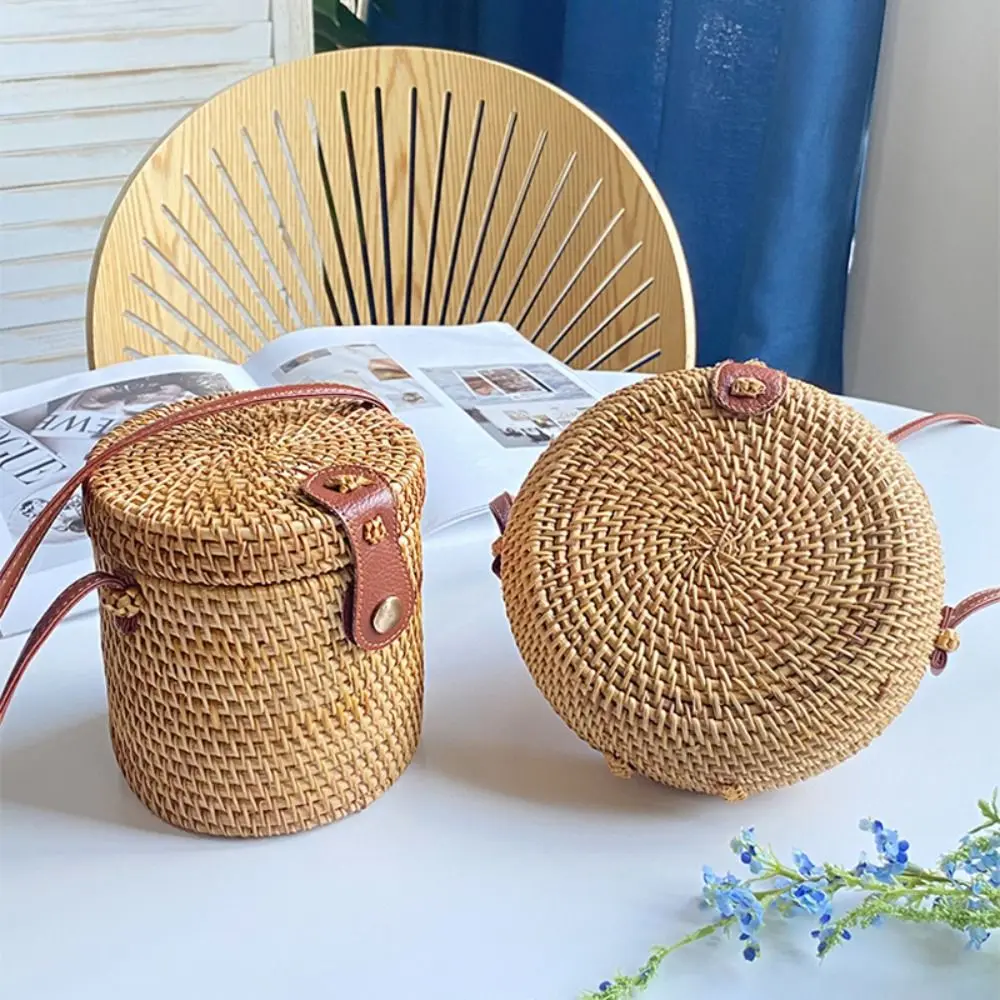 Casual Bohemian Rattan Weave Bag Ethnic Style Hollowed Out Round Crossbody Bag Large Capacity Leather Buckle Buckle Bag Summer
Casual Bohemian Rattan Weave Bag Ethnic Style Hollowed Out Round Crossbody Bag Large Capacity Leather Buckle Buckle Bag Summer