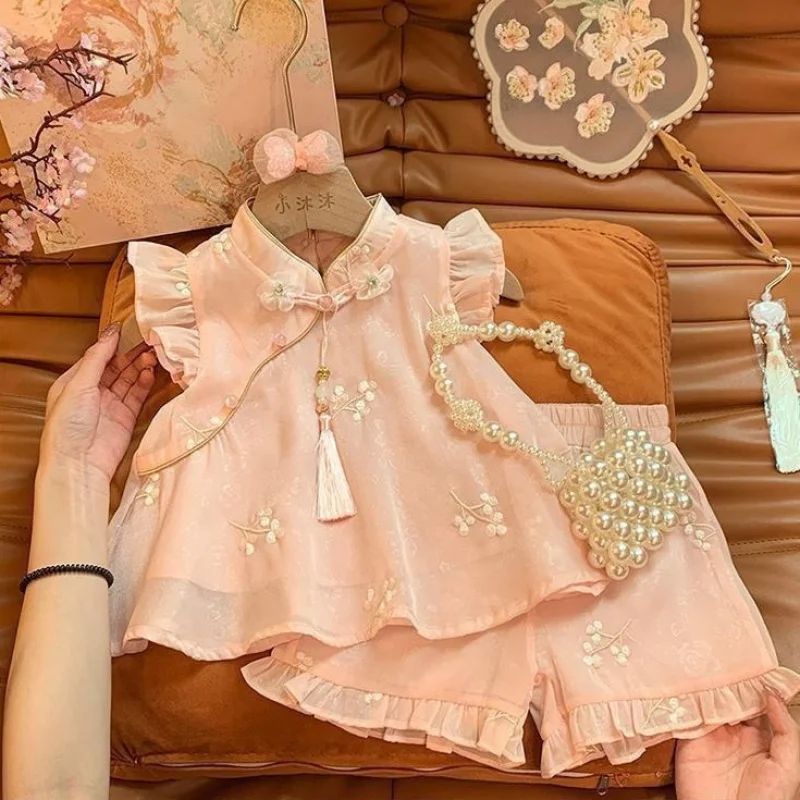Children's Outfit New Korean Style Girl Summer Fashion Sweet New Chinese Style National Style Top and Shorts Two-Piece Set
Children's Outfit New Korean Style Girl Summer Fashion Sweet New Chinese Style National Style Top and Shorts Two-Piece Set