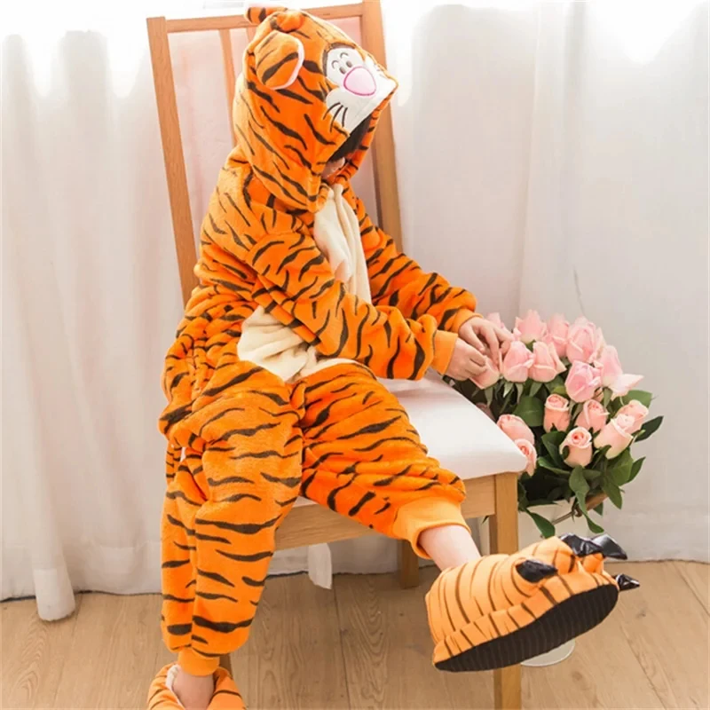♥Halloween Cosplay Costume Pajamas Suit For Hooded Animal Pyjamas Winter Flannel Soft Warm Sleepwear TigeNew 2026 Topspeed Cos
♥Halloween Cosplay Costume Pajamas Suit For Hooded Animal Pyjamas Winter Flannel Soft Warm Sleepwear TigeNew 2026 Topspeed Cos