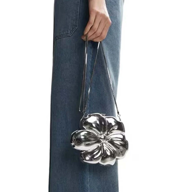 Новая полукруглая женская сумка с цветочным покрытием, модная и персонализированная банкетная сумка, высококачественная сумка через плечо 
Новая полукруглая женская сумка с цветочным покрытием, модная и персонализированная банкетная сумка, высококачественная сумка через плечо