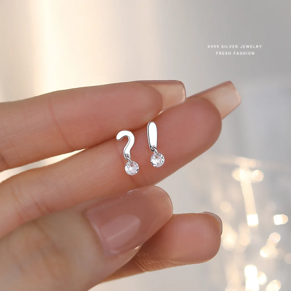 S999 Full Silver Cubic Zirconia Funny Fashion Drop Earrings Fashion Exclamation Point Korean Short Earrings Fine Jewelry
S999 Full Silver Cubic Zirconia Funny Fashion Drop Earrings Fashion Exclamation Point Korean Short Earrings Fine Jewelry