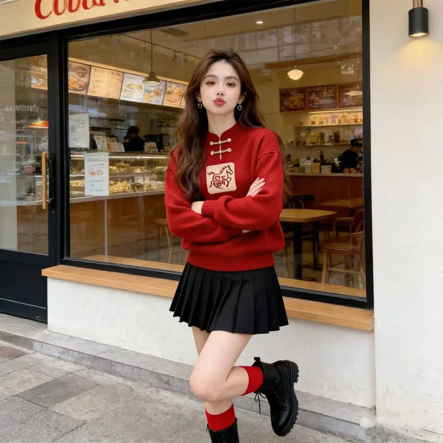 Комплект женской вязаной одежды к Китайскому Новому году: свитер и юбка с высокой талией, длинная юбка, высокий воротник, зимний модный костюм
Комплект женской вязаной одежды к Китайскому Новому году: свитер и юбка с высокой талией, длинная юбка, высокий воротник, зимний модный костюм